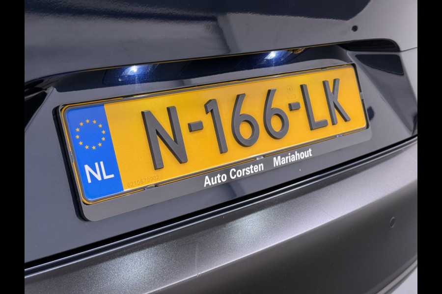 Mazda CX-30 2.0I 187PK Automaat e-Hybrid Luxury Leder Bose®-Audio Adap.Cruise Apple Carplay/Android Auto Navi Ecc Camera Head-Up Display Sky Pdc Elek.Stoel Stoel+Stuurverwarming Elek.Achterklep Dodehoek detector Rijstrooksensor 1e Eigenaar Origineel Nederlandse Auto Zeer compleet!