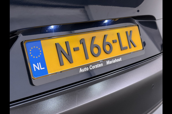 Mazda CX-30 2.0I 187PK Automaat e-Hybrid Luxury Leder Bose®-Audio Adap.Cruise Apple Carplay/Android Auto Navi Ecc Camera Head-Up Display Sky Pdc Elek.Stoel Stoel+Stuurverwarming Elek.Achterklep Dodehoek detector Rijstrooksensor 1e Eigenaar Origineel Nederlandse Auto Zeer compleet!