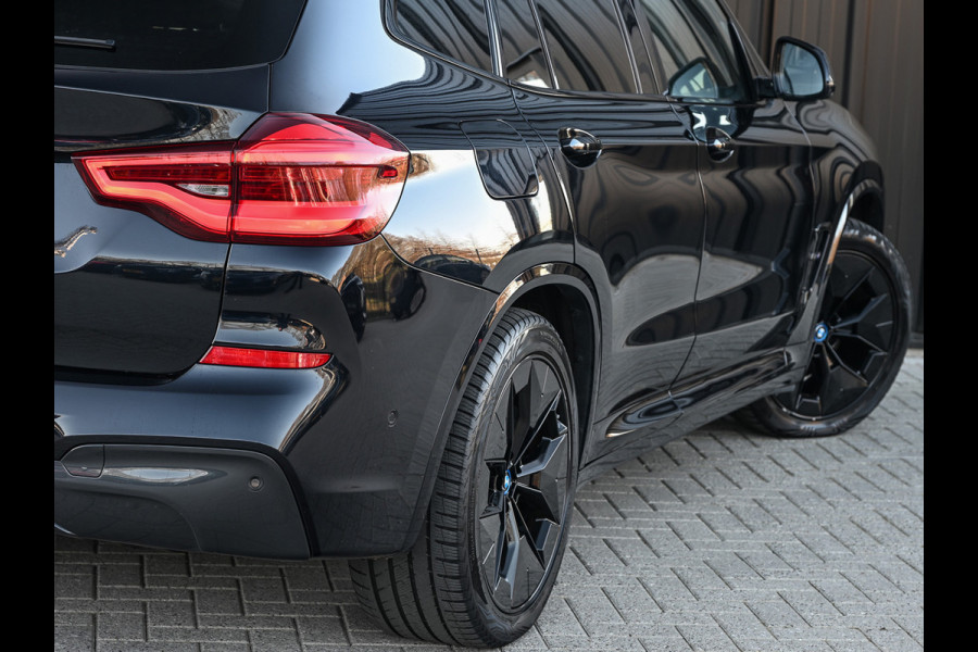 BMW iX3 High Executive 80 kWh M-Sport | NL-Auto | Adaptive Suspension | Comfort Access | Trekhaak | Sport Seats | Ambient Light | Adaptive Led | Active Cruise | 360 Camera | Head-Up | Harman/Kardon |