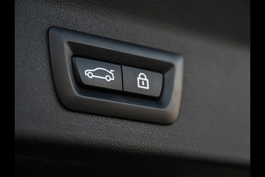 BMW iX3 High Executive 80 kWh M-Sport | NL-Auto | Adaptive Suspension | Comfort Access | Trekhaak | Sport Seats | Ambient Light | Adaptive Led | Active Cruise | 360 Camera | Head-Up | Harman/Kardon |