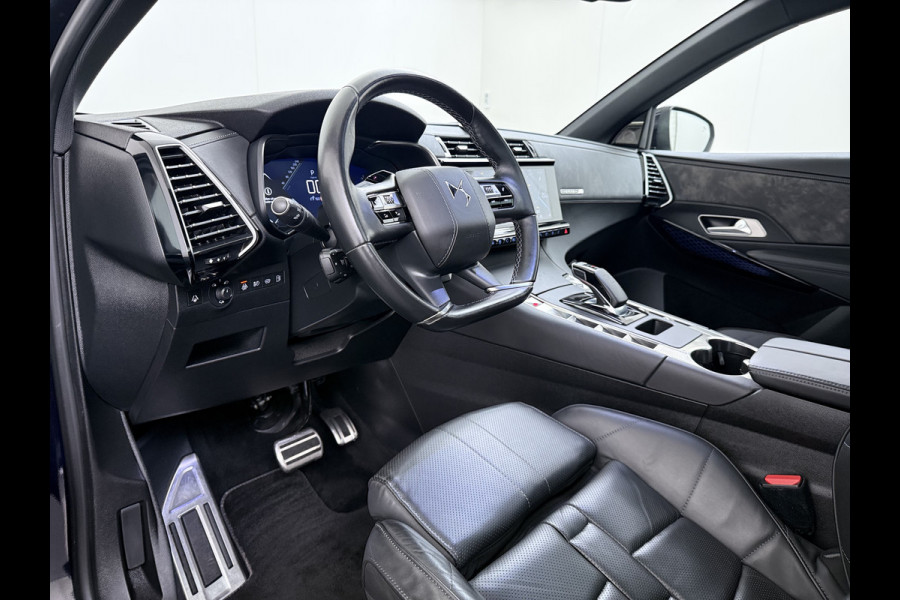 DS 7 Crossback Hybrid 300 4x4 Night Vision Lederen Massagestoelen PanoramaSchuifdak Adap.Cruise FOCAL Electra® Trekhaak Memory 360°Camera Apple Active Scan Suspension Elek.Stoelen+Verwarmd Elek.Achterklep Lane Assist Voorruitverwarming Led Lmv Dodehoek+Grootlicht Assist AWD 1e Eigenaar Origineel Nederlandse Auto Zeer compleet!