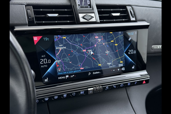 DS 7 Crossback Hybrid 300 4x4 Night Vision Lederen Massagestoelen PanoramaSchuifdak Adap.Cruise FOCAL Electra® Trekhaak Memory 360°Camera Apple Active Scan Suspension Elek.Stoelen+Verwarmd Elek.Achterklep Lane Assist Voorruitverwarming Led Lmv Dodehoek+Grootlicht Assist AWD 1e Eigenaar Origineel Nederlandse Auto Zeer compleet!