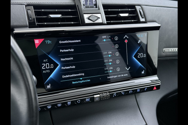DS 7 Crossback Hybrid 300 4x4 Night Vision Lederen Massagestoelen PanoramaSchuifdak Adap.Cruise FOCAL Electra® Trekhaak Memory 360°Camera Apple Active Scan Suspension Elek.Stoelen+Verwarmd Elek.Achterklep Lane Assist Voorruitverwarming Led Lmv Dodehoek+Grootlicht Assist AWD 1e Eigenaar Origineel Nederlandse Auto Zeer compleet!