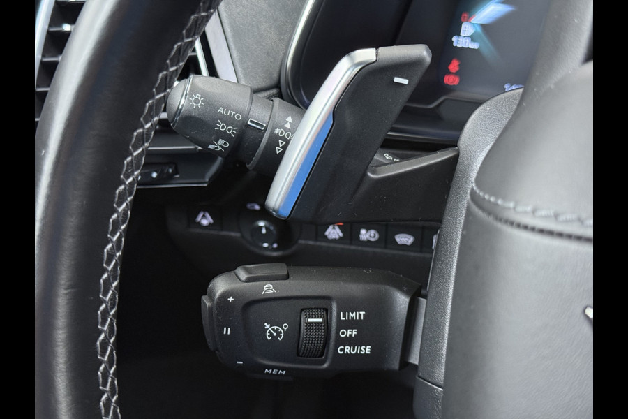 DS 7 Crossback Hybrid 300 4x4 Night Vision Lederen Massagestoelen PanoramaSchuifdak Adap.Cruise FOCAL Electra® Trekhaak Memory 360°Camera Apple Active Scan Suspension Elek.Stoelen+Verwarmd Elek.Achterklep Lane Assist Voorruitverwarming Led Lmv Dodehoek+Grootlicht Assist AWD 1e Eigenaar Origineel Nederlandse Auto Zeer compleet!