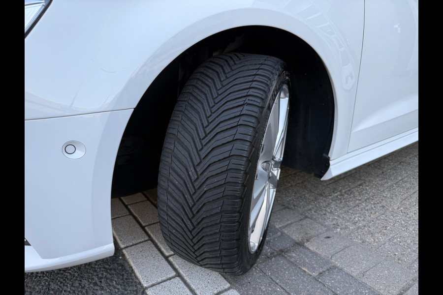 Audi A3 Sportback 40 e-tron Sport 204PK S18/LED/CAM/NAV/LEER