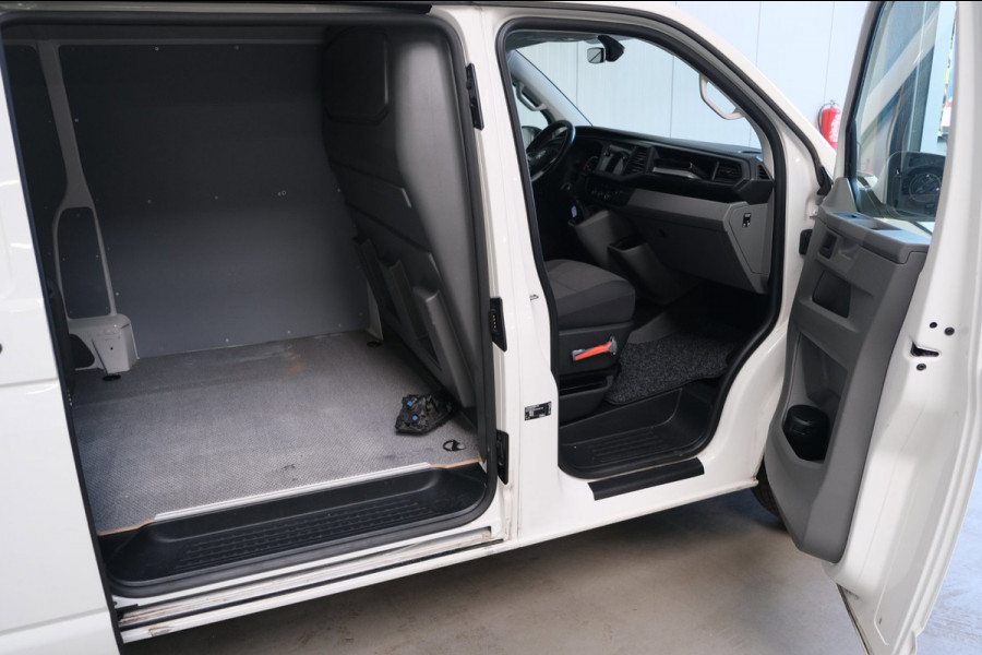 Volkswagen Transporter 2.0 TDI L2H1 28 > Schade <