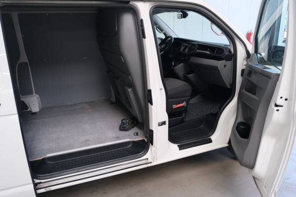 Volkswagen Transporter 2.0 TDI L2H1 28 > Schade <