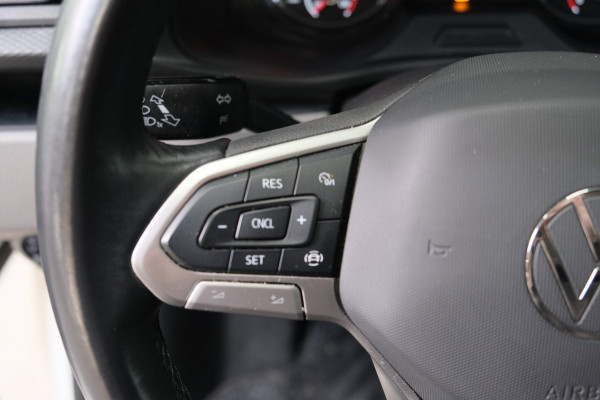 Volkswagen Transporter 2.0 TDI L2H1 28 > Schade <