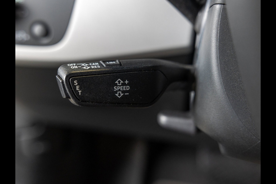 Audi A4 Limousine 35 TFSI Launch edition Business / 150pk / Clima / Apple Carplay / Cruise