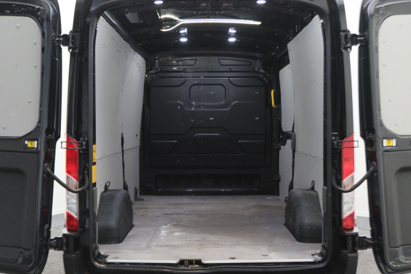 Ford Transit 350 2.0 TDCI L3H2 3-zits, Airco, Apple Carplay, Camera, Cruise, Leder, PDC, Rijstrooksensor