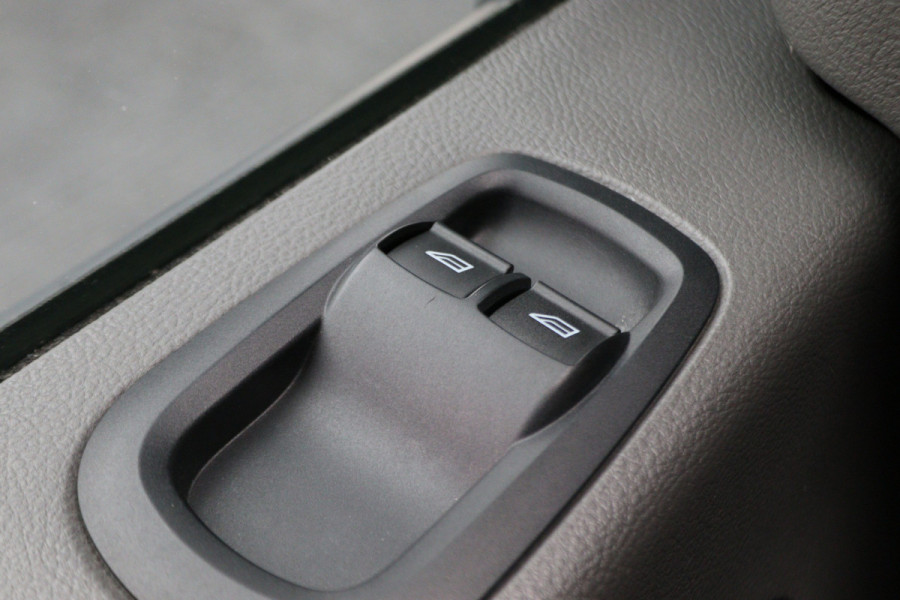 Ford Transit 350 2.0 TDCI L3H2 3-zits, Airco, Apple Carplay, Camera, Cruise, Leder, PDC, Rijstrooksensor