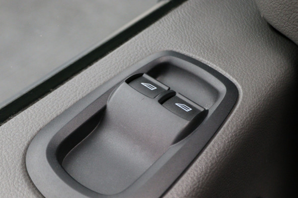 Ford Transit 350 2.0 TDCI L3H2 3-zits, Airco, Apple Carplay, Camera, Cruise, Leder, PDC, Rijstrooksensor