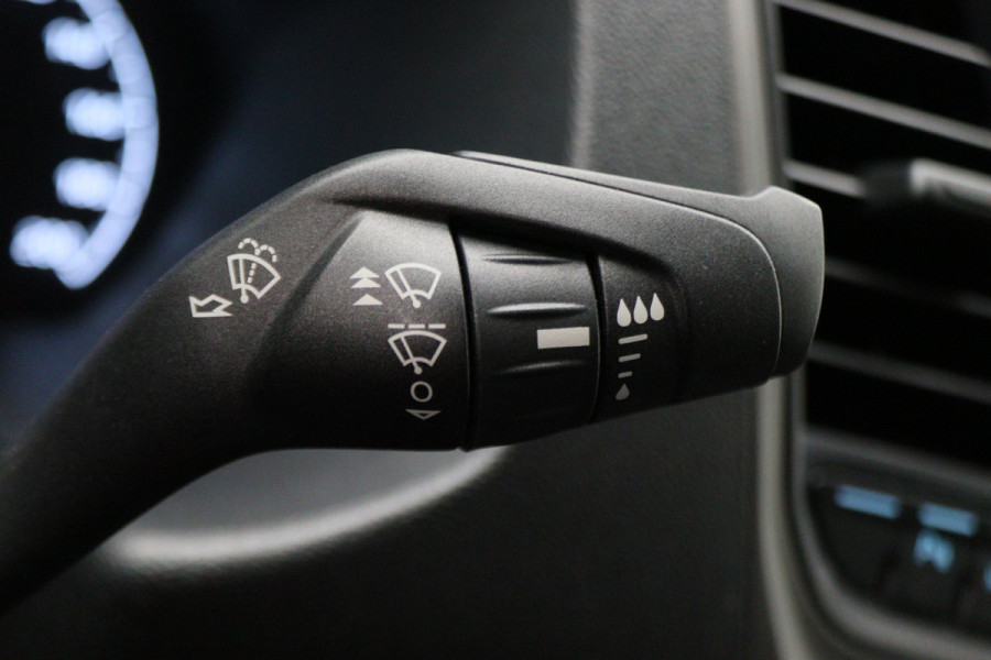 Ford Transit 350 2.0 TDCI L3H2 3-zits, Airco, Apple Carplay, Camera, Cruise, Leder, PDC, Rijstrooksensor