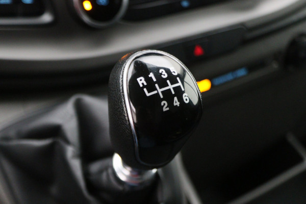 Ford Transit 350 2.0 TDCI L3H2 3-zits, Airco, Apple Carplay, Camera, Cruise, Leder, PDC, Rijstrooksensor