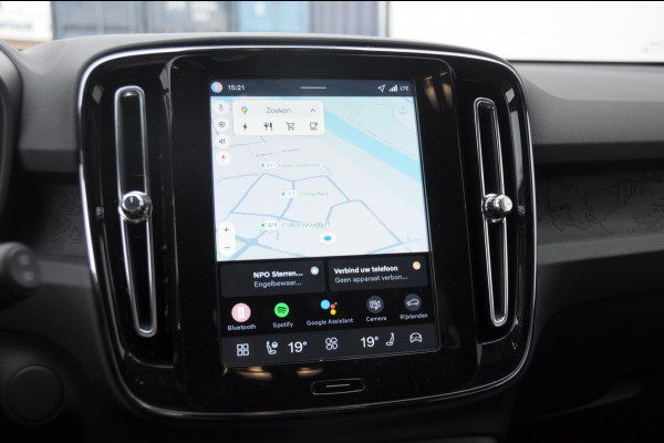 Volvo EX40 Single Motor Extended Range Business Ed. 82 kWh Adaptive cruise control/ Pilot assist/ Harman Kardon audio/ Apple carplay/ Android auto/ Achteruitrijcamera/ Parkeersenoren V+A/