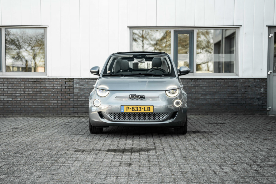 Fiat 500C Icon 42 kWh | 17"LMV | Camera | Chrome pakket