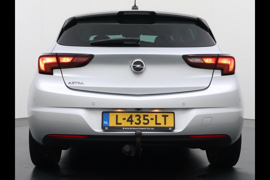 Opel Astra 1.4 Launch Elegance VAN € 18.900 ,- VOOR € 15.877,- UW LENTEVOORDEEL € 3.023,-! | AUTOMAAT | AGR STOELEN | CAMERA | STOEL- & STUURWIELVERWARMING | NAVIGATIE | GOED ONDERHOUDEN | AFNEEMBARE TREKHAAK | INCL. 12 MND BOVAG GARANTIE