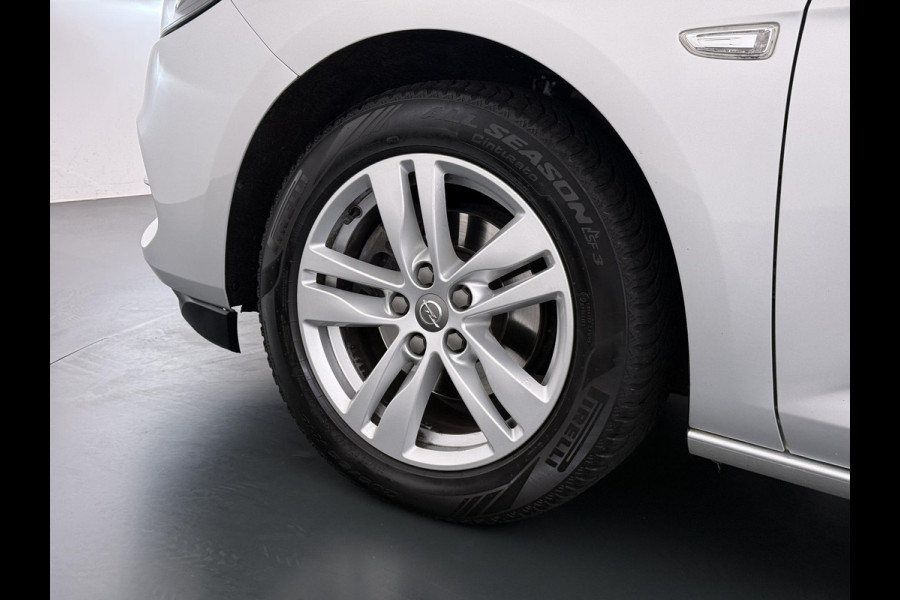 Opel Astra 1.4 Launch Elegance VAN € 18.900 ,- VOOR € 15.877,- UW LENTEVOORDEEL € 3.023,-! | AUTOMAAT | AGR STOELEN | CAMERA | STOEL- & STUURWIELVERWARMING | NAVIGATIE | GOED ONDERHOUDEN | AFNEEMBARE TREKHAAK | INCL. 12 MND BOVAG GARANTIE