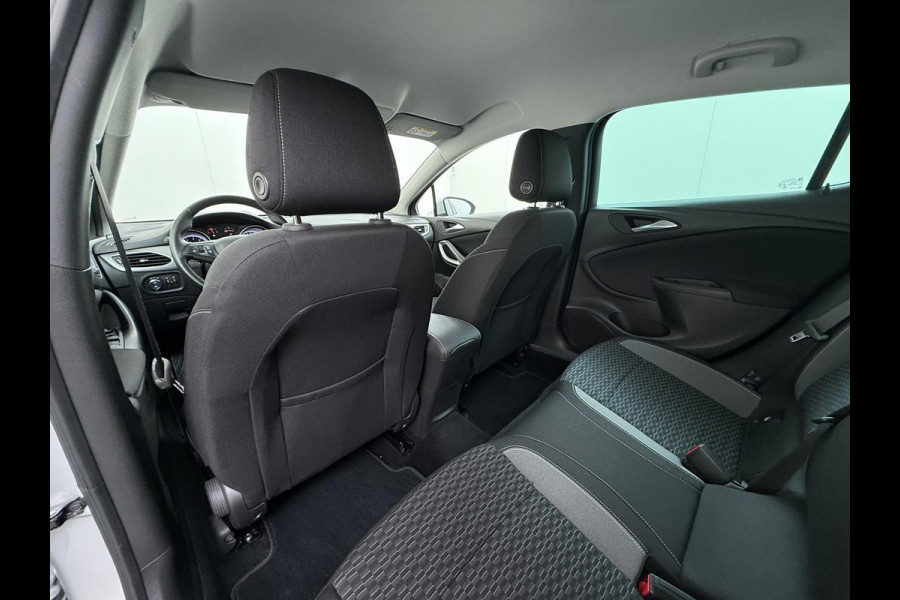 Opel Astra 1.4 Launch Elegance VAN € 18.900 ,- VOOR € 15.877,- UW LENTEVOORDEEL € 3.023,-! | AUTOMAAT | AGR STOELEN | CAMERA | STOEL- & STUURWIELVERWARMING | NAVIGATIE | GOED ONDERHOUDEN | AFNEEMBARE TREKHAAK | INCL. 12 MND BOVAG GARANTIE