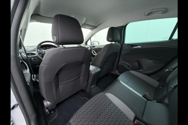 Opel Astra 1.4 Launch Elegance VAN € 18.900 ,- VOOR € 15.877,- UW LENTEVOORDEEL € 3.023,-! | AUTOMAAT | AGR STOELEN | CAMERA | STOEL- & STUURWIELVERWARMING | NAVIGATIE | GOED ONDERHOUDEN | AFNEEMBARE TREKHAAK | INCL. 12 MND BOVAG GARANTIE