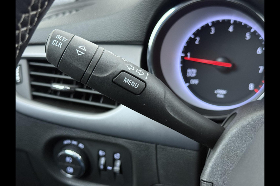 Opel Astra 1.4 Launch Elegance VAN € 18.900 ,- VOOR € 15.877,- UW LENTEVOORDEEL € 3.023,-! | AUTOMAAT | AGR STOELEN | CAMERA | STOEL- & STUURWIELVERWARMING | NAVIGATIE | GOED ONDERHOUDEN | AFNEEMBARE TREKHAAK | INCL. 12 MND BOVAG GARANTIE