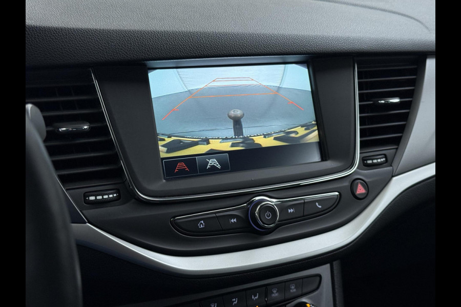 Opel Astra 1.4 Launch Elegance VAN € 18.900 ,- VOOR € 15.877,- UW LENTEVOORDEEL € 3.023,-! | AUTOMAAT | AGR STOELEN | CAMERA | STOEL- & STUURWIELVERWARMING | NAVIGATIE | GOED ONDERHOUDEN | AFNEEMBARE TREKHAAK | INCL. 12 MND BOVAG GARANTIE