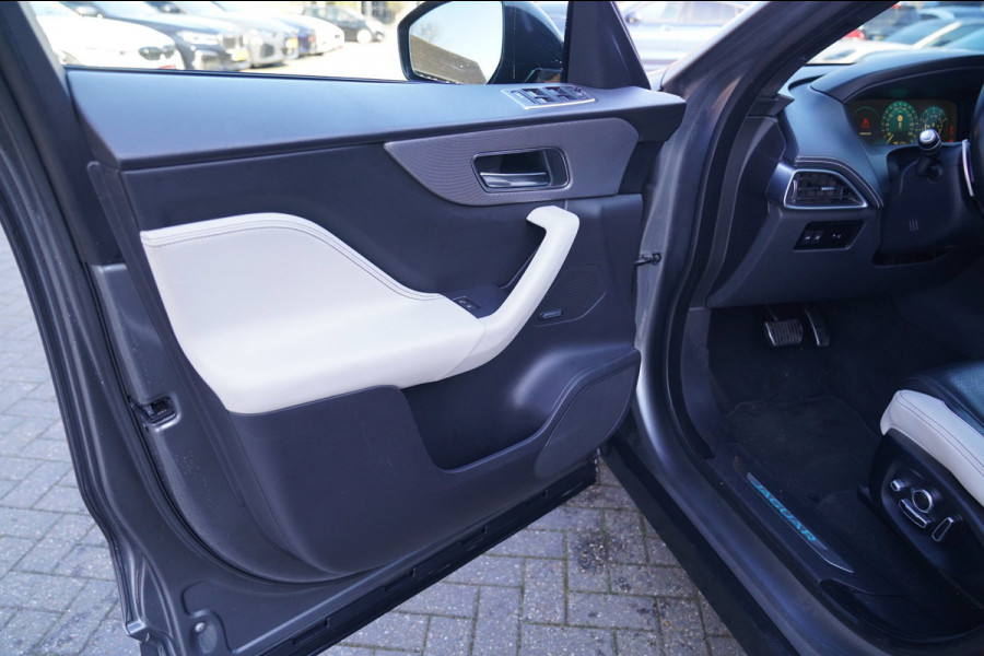 Jaguar F-Pace 3.0 S/C S AWD 35t | Panorama | Meridian | Achterbankverwarming | Carplay | Stuurwielverwarming