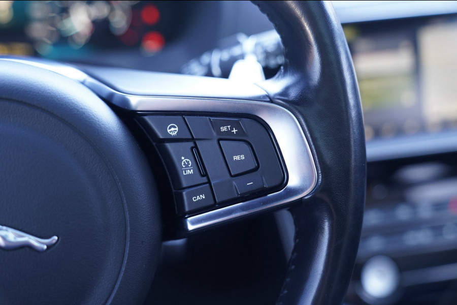 Jaguar F-Pace 3.0 S/C S AWD 35t | Panorama | Meridian | Achterbankverwarming | Carplay | Stuurwielverwarming