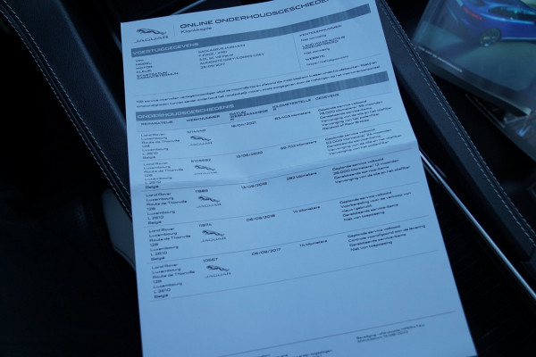 Jaguar F-Pace 3.0 S/C S AWD 35t | Panorama | Meridian | Achterbankverwarming | Carplay | Stuurwielverwarming