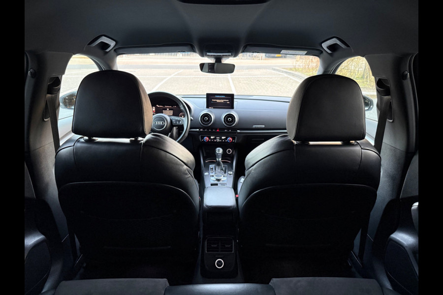 Audi A3 Sportback 40 e-tron Sport 204PK S18/LED/CAM/NAV/LEER