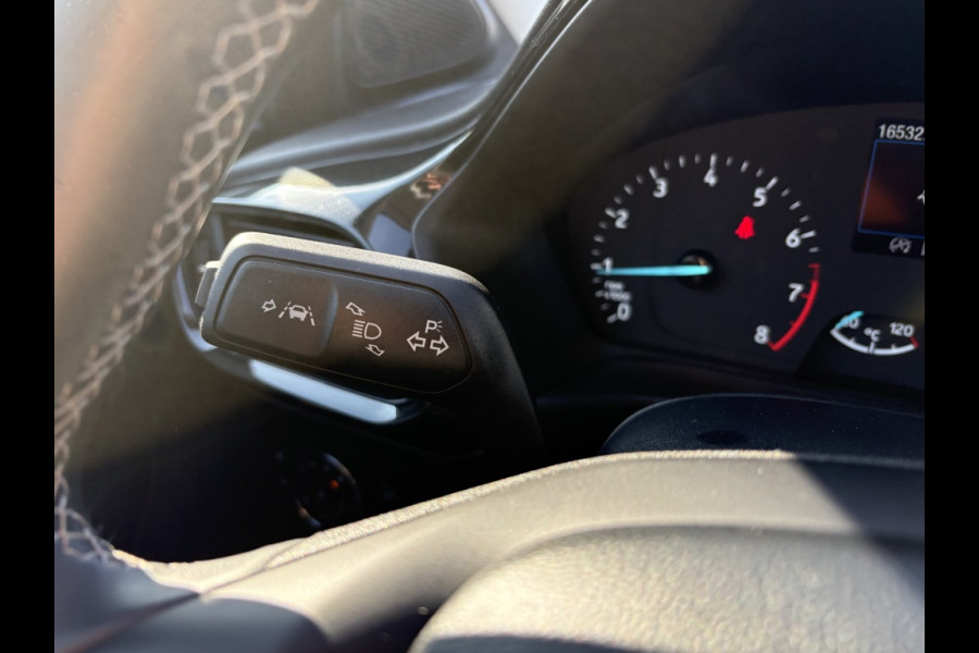 Ford Puma 1.0 EcoBoost Hybride Titanium