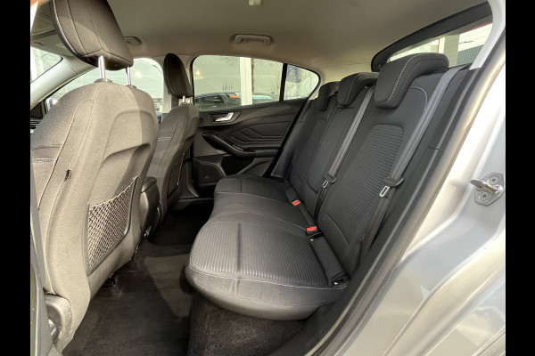 Ford Focus 1.0 EcoBoost Titanium Business 125pk/92kW 6-bak | Design Pack | Technology Pack | Driver Assistance Pack | Winter Pack | etc. etc.