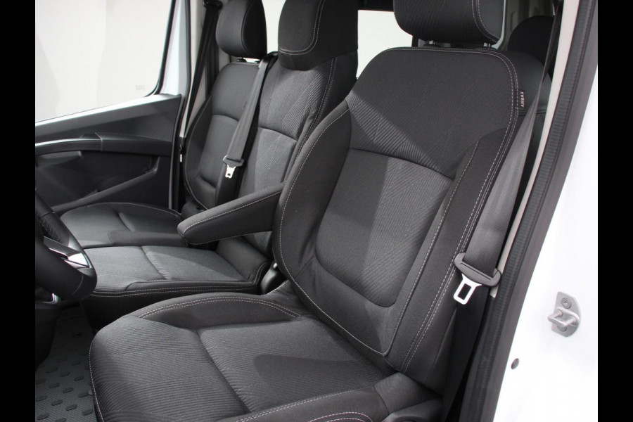 Renault Trafic 2.0 Blue dC1 150 EDC T29 L2H1 Extra Dubbele Cabine | Navigatie | Airco | Lichtmetalen velgen | Betimmering | Trekhaak | Camera | Parkeer sensoren | Dab