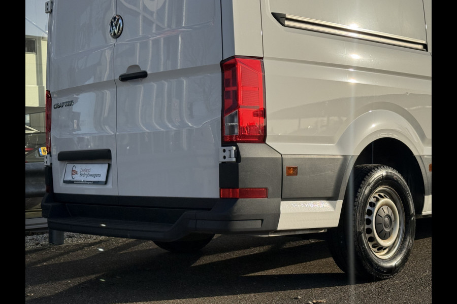 Volkswagen Crafter 35 2.0 TDI 177PK L3H3 | 1e Eig | Dealer OH | Carplay | Navi | Adapt. Cruisec. | PDC