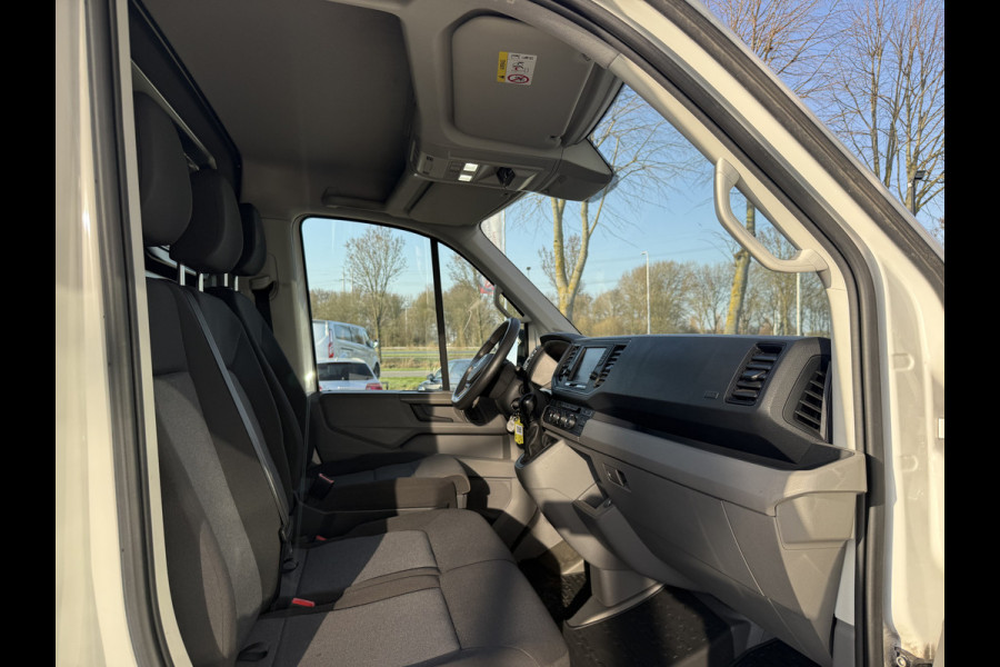 Volkswagen Crafter 35 2.0 TDI 177PK L3H3 | 1e Eig | Dealer OH | Carplay | Navi | Adapt. Cruisec. | PDC