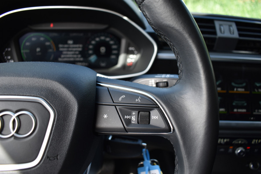 Audi Q3 45 TFSIe 245PK S-TRONIC S-LINE HYBRID LED/VIRTUAL/PDC/CARPLAY