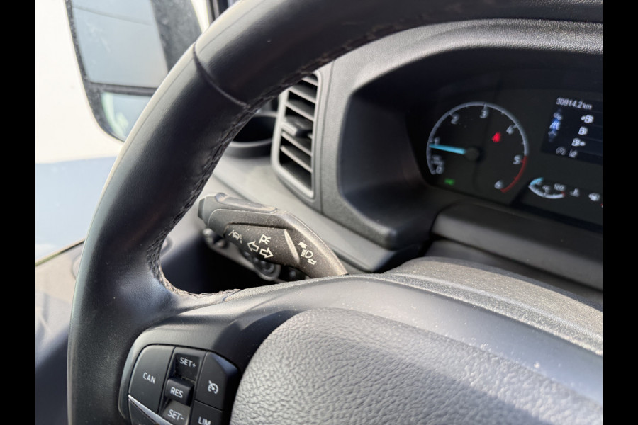 Ford Transit 2.0 TDCI 130PK L2H2 Airco Cruise Control Lane Assist Parkeersensoren