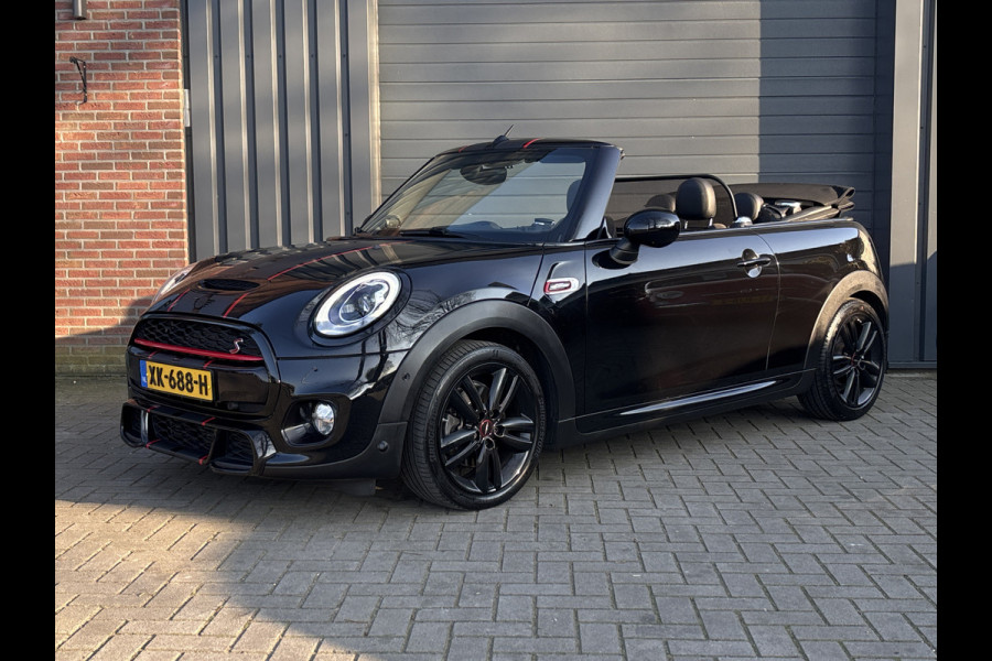 MINI Cabrio 2.0 Cooper S Chili Serious Business - JCW - Stoelverwarming - Harman & Kardon -