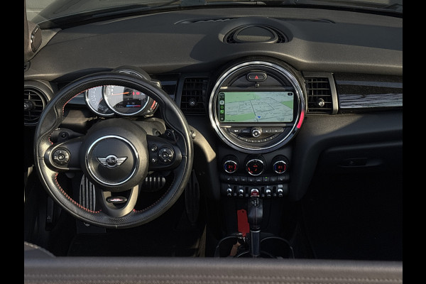 MINI Cabrio 2.0 Cooper S Chili Serious Business - JCW - Stoelverwarming - Harman & Kardon -