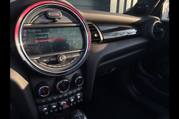 MINI Cabrio 2.0 Cooper S Chili Serious Business - JCW - Stoelverwarming - Harman & Kardon -