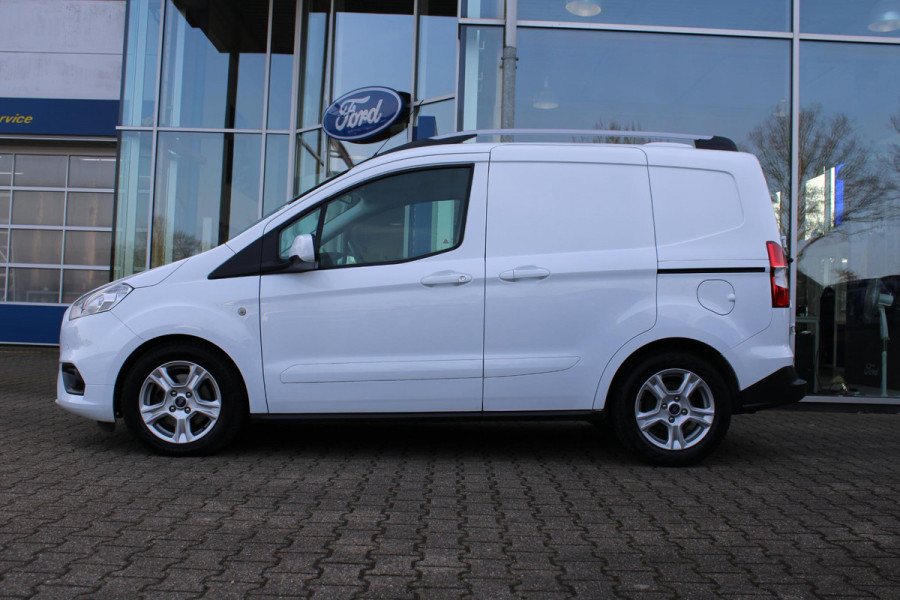 Ford Transit Courier 1.5 TDCI Limited | Trekhaak | Camera | Stoelverwarming | Scherm | Lichtmetalen velgen