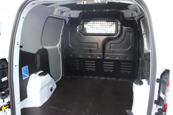 Ford Transit Courier 1.5 TDCI Limited | Trekhaak | Camera | Stoelverwarming | Scherm | Lichtmetalen velgen