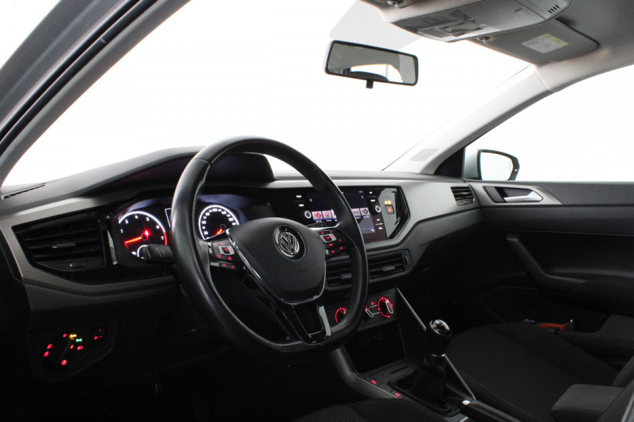 Volkswagen Polo 1.0 TSI Comfortline > Apple CarPlay/Adaptive Cruise Control/Parkeersensoren V + A