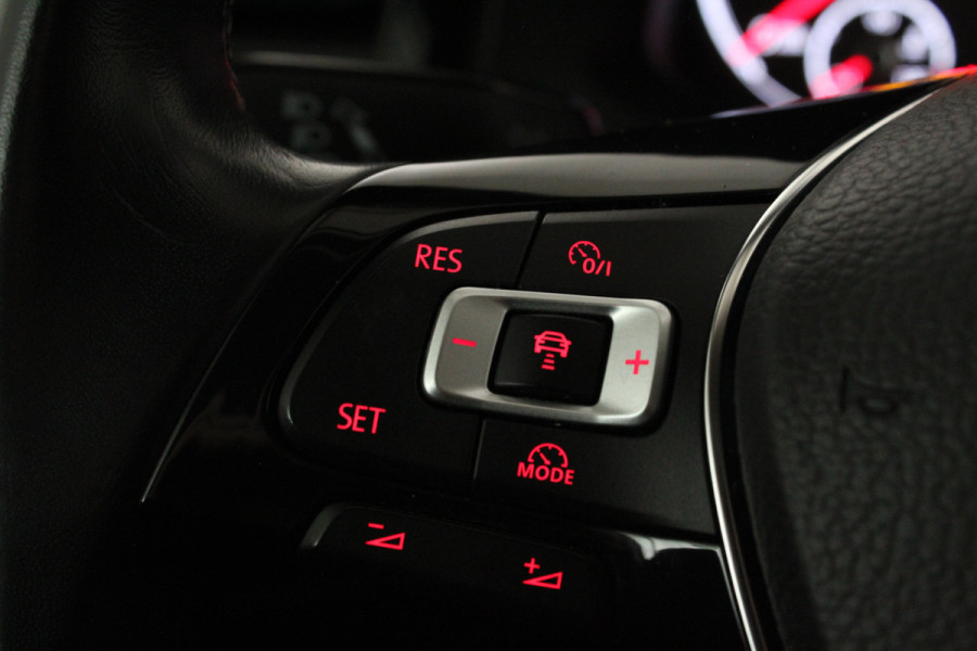 Volkswagen Polo 1.0 TSI Comfortline > Apple CarPlay/Adaptive Cruise Control/Parkeersensoren V + A