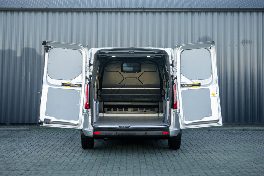 Ford Transit Custom L2H1 | 130pk | Automaat | LED | Camera | Stoelverw. | Cruise | Airco