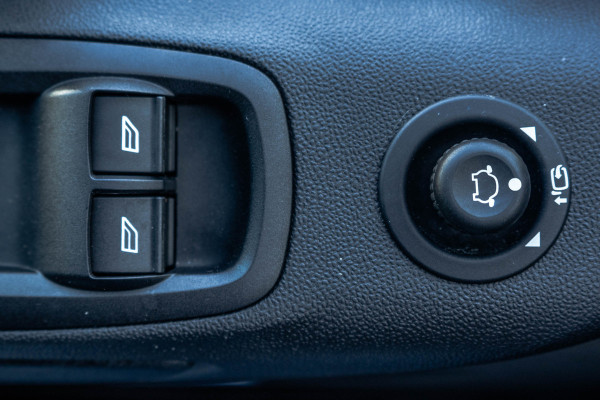 Ford Transit Custom L2H1 | 130pk | Automaat | LED | Camera | Stoelverw. | Cruise | Airco