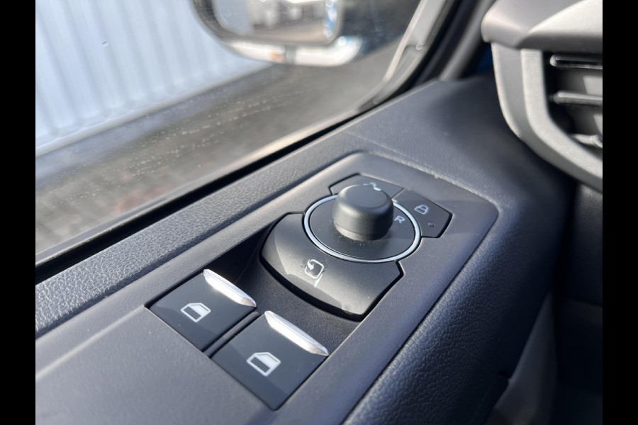 Ford Transit Custom 320 2.5 PHEV L1H1 Sport 233pk | Adaptieve cruise | BLIS | prijs incl. BPM en excl. BTW Dubbele Schuifdeuren elektrisch bedienbaar | Stoelverwarming | All Weather Banden | 360 Camera | Verlengde Fabrieksgarantie tot 10-2029
