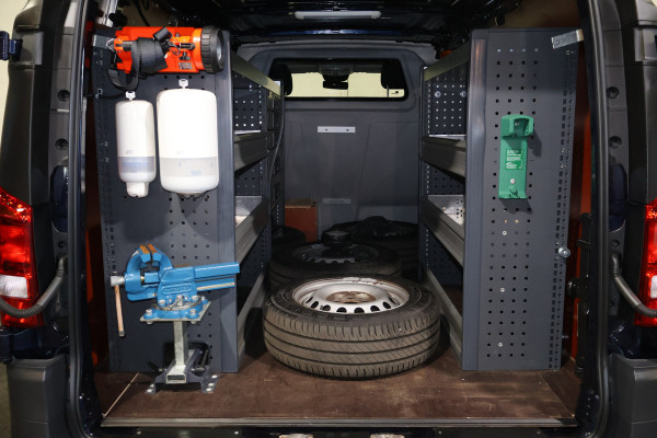 Mercedes-Benz Vito 114 CDI Lang Automaat Inrichting