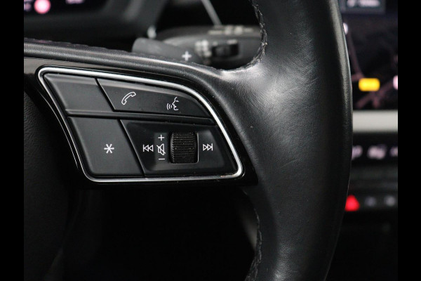 Audi A3 30 TFSI Advanced edition | Sportstoelen | Carplay | Virtual Cockpit | Park Assist | Full LED | Navigatie | Climate control | Bluetooth | 17'' | Cruise control