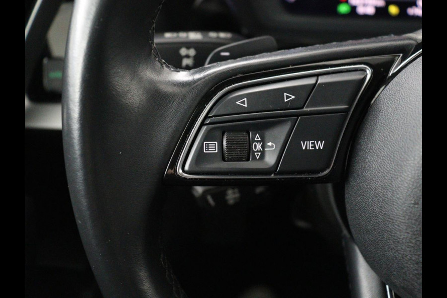 Audi A3 30 TFSI Advanced edition | Sportstoelen | Carplay | Virtual Cockpit | Park Assist | Full LED | Navigatie | Climate control | Bluetooth | 17'' | Cruise control